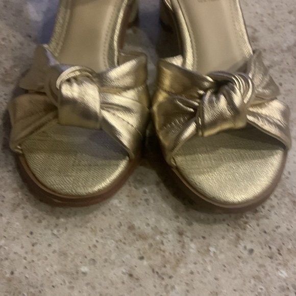 NWOT Sam Edelman Ingrid Mini Gold Leather Heeled Sandals Size 1 - Picture 5 of 8